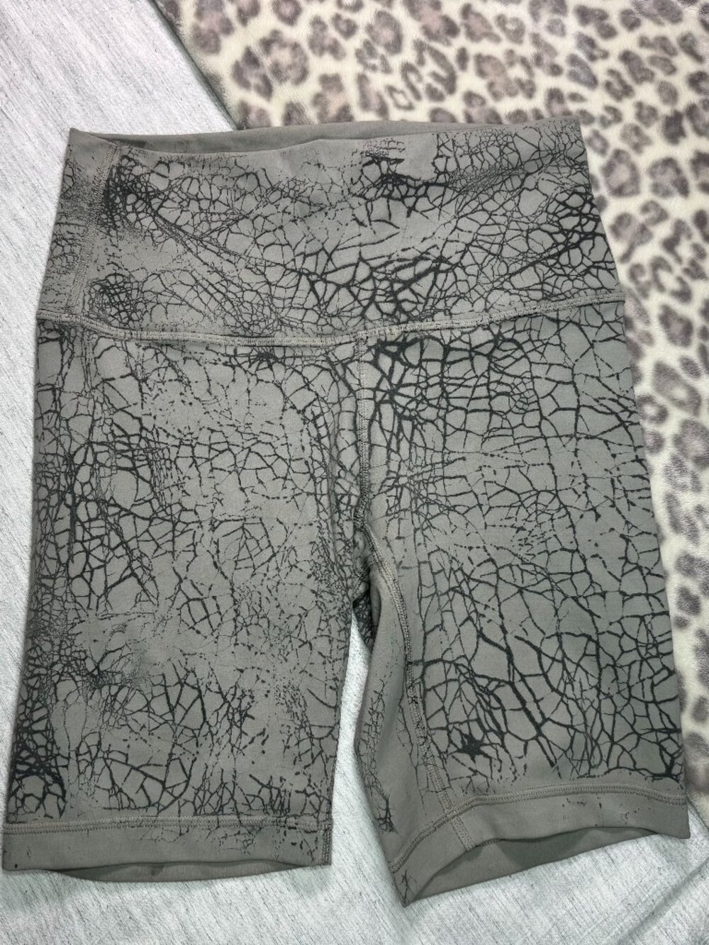 Lululemon Wunder Train High-Rise Short 8"